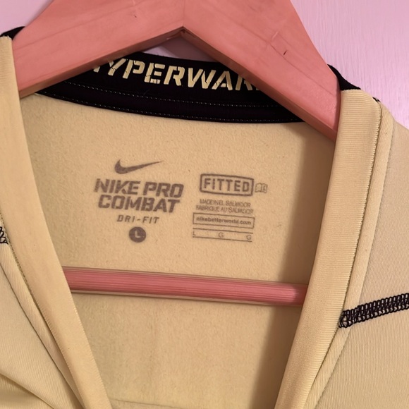 Nike Pro Combat Hyperwarm Long-Sleeve T-Shirt - Picture 4 of 10